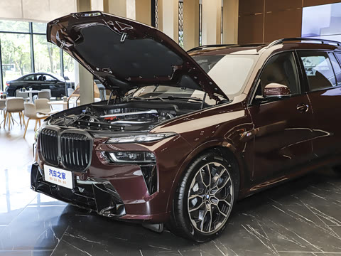 2024�� xDrive40i ������M�˶���װ