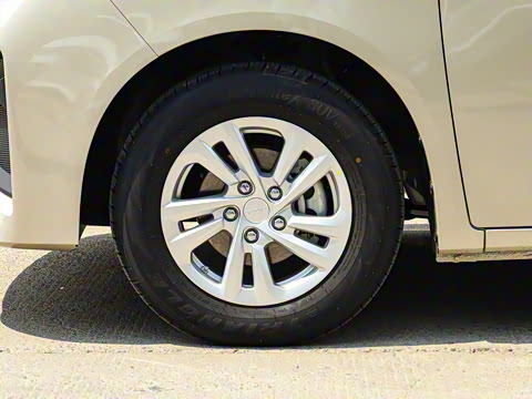 2025�� 2.0L �ֶ���������� 7��