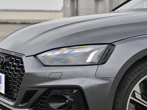 2022�� RS 5 2.9T Sportback ���װ�