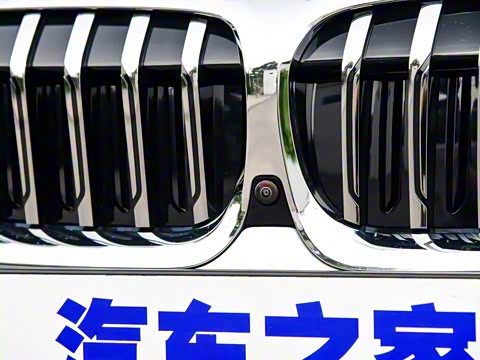 2020�� 325Li �׷���