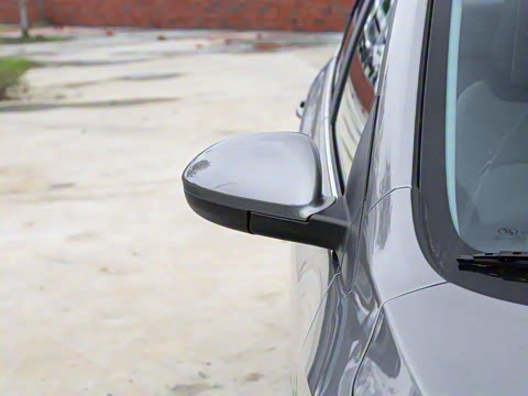 2022�� 320 �Զ������촰��