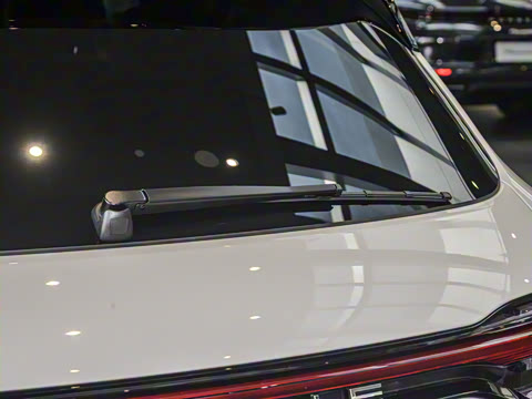 2025�� Macan 2.0T ���ΰ�