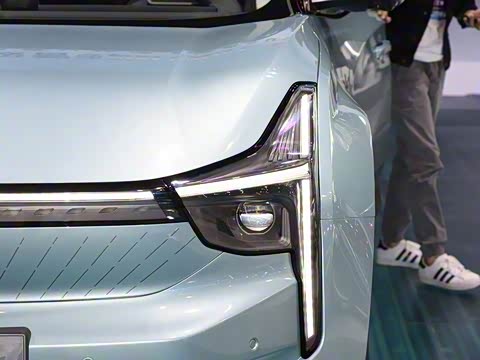 2020�� 520 U��������