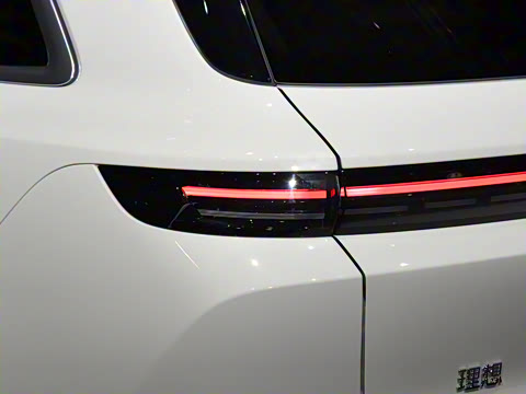 2025�� Max ���ܻ��°�