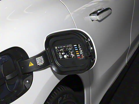 2023�� AMG EQE 53 4MATIC+