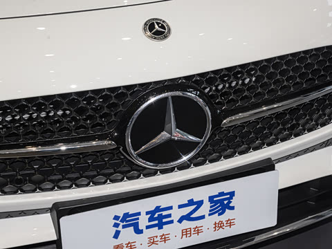 2025�� CLE 300 4MATIC �����ͽ��ܳ�