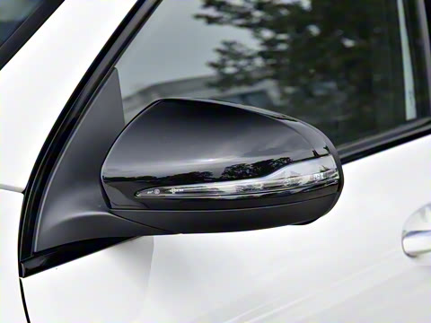 2022�� GLA 220 4MATIC