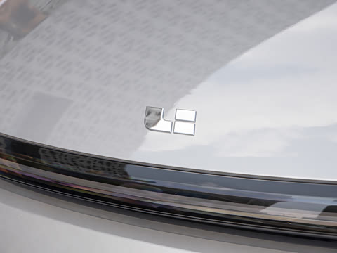 2025�� Ultra ���ܻ��°�