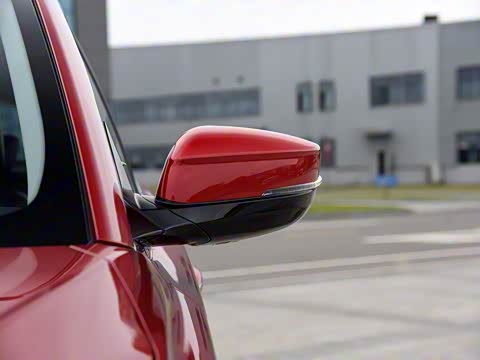 2018�� 1.5T �ֶ���UP