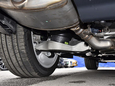 2022�� 3.0 L6 400PS �����ӳ������