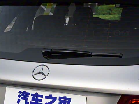 2019�� GLC 260 L 4MATIC ������