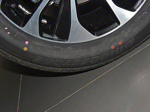 2019�� 240TURBO ������Ӣ��