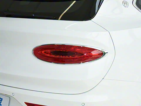 2026�� 4.0T V8 ������