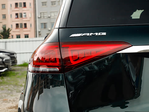 2023�� AMG GLE 53 4MATIC+