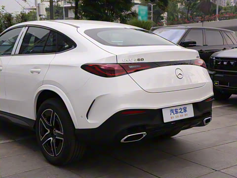 2025�� �Ŀ� GLC 260 4MATIC ����SUV