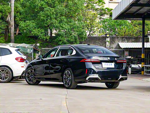 2025�� 530Li xDrive ������װ