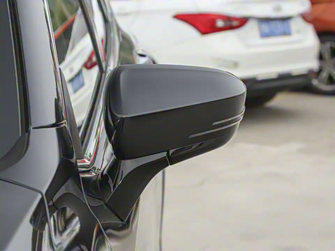 2023�� 1.5T CVT�����а�