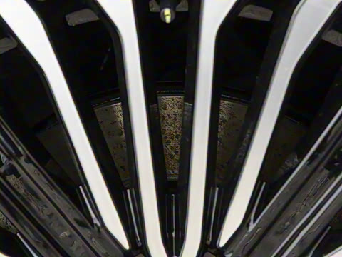 2025�� �Ŀ� Max���̰�