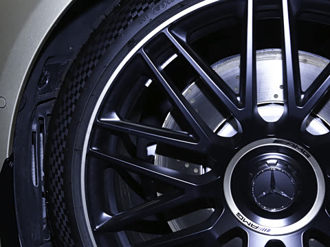 2026�� AMG SL 63 Golden Coast