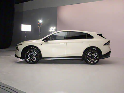 2025�� 702 �������� Ultra