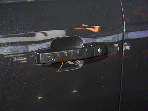 2022�� 110 V8 007��ذ�