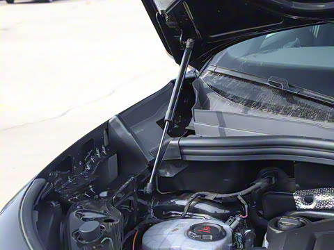 2025�� ̽��L 380TSI ��������