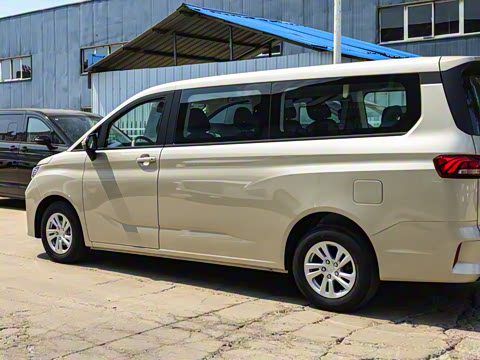 2025�� 2.0L �ֶ���������� 7��