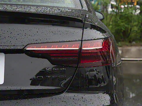 2025�� 200���������� 40 TFSI ���������� B&O ��ҹ��