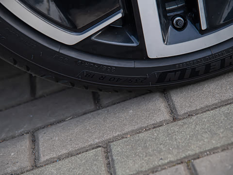 2025�� 502 ������ Max