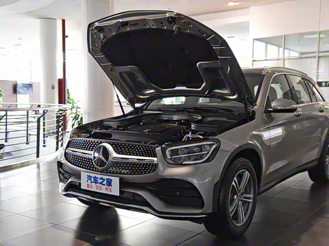 2020�� GLC 260 L 4MATIC ������