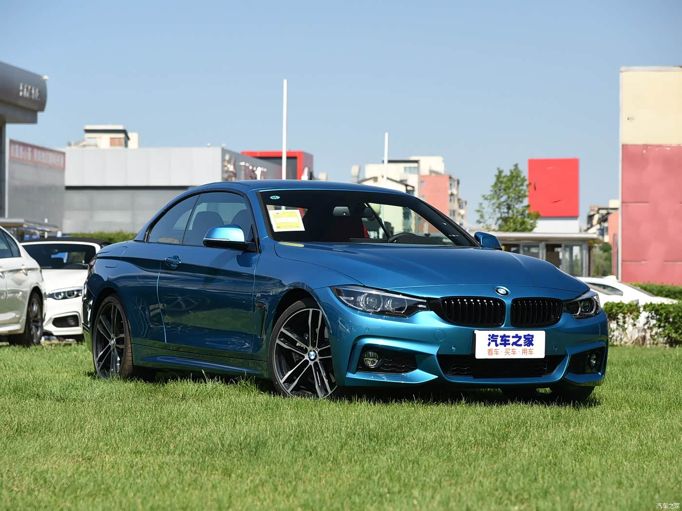 外观(14张)细节(47张)展开全部外观颜色:海岸蓝(783张)内饰颜色:车主