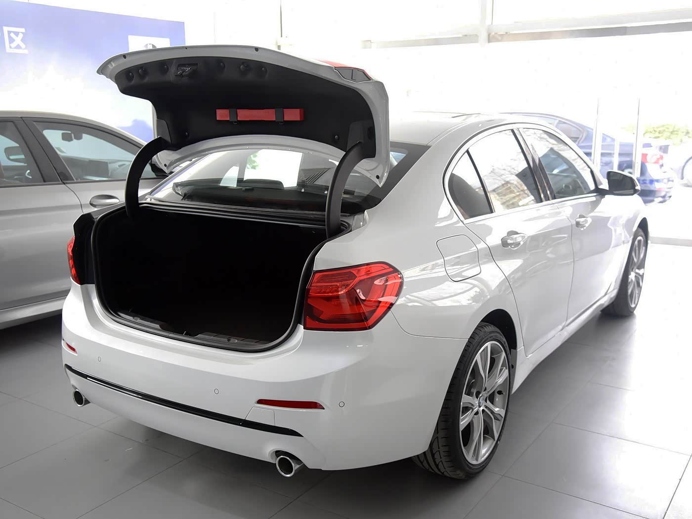 2018款改款120i设计套装型