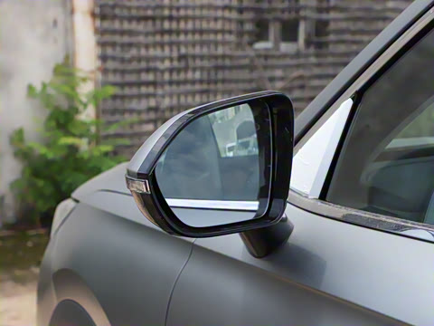 2025�� 2.0T ��������� 5��