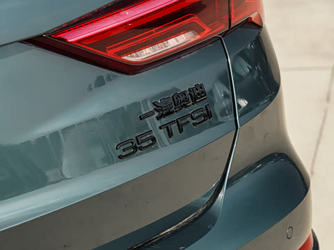 2024�� 35 TFSI RS�׼�ȼ����