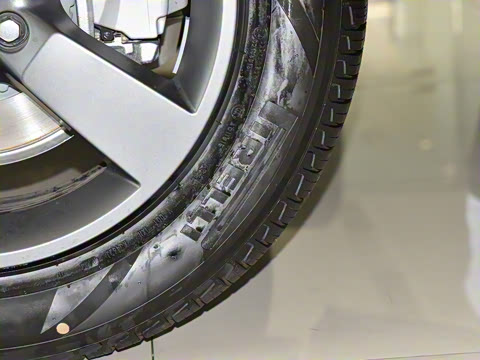 2025�� 130 3.0T P400 ����������