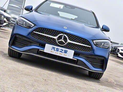 2025�� �Ŀ� C 260 L �˶���