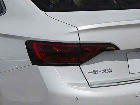 2025�� �Ŀ�� 300TSI DSG׿Խ��