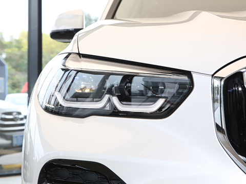 2022�� �Ŀ� xDrive 30Li M�˶���װ