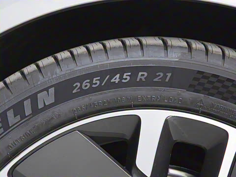 2025�� Ultra ���ܻ��°�