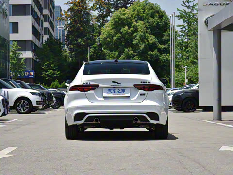 2025�� 2.0T 250PS R-DYNAMIC 90�����ذ�