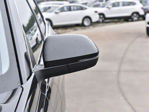 2021�� ;��X 530 V6 ������������