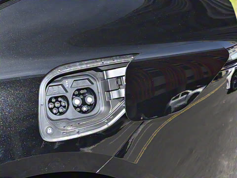 2025�� Ultra���������