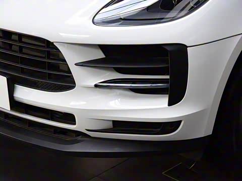 2018�� Macan 2.0T