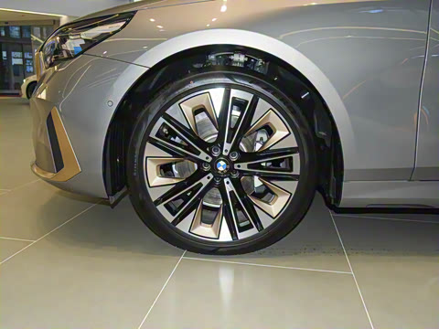 2025�� 530Li ������ ������װ