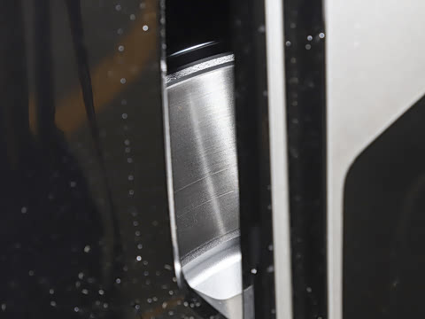 2025�� 210Ultra���Ȱ� 6��