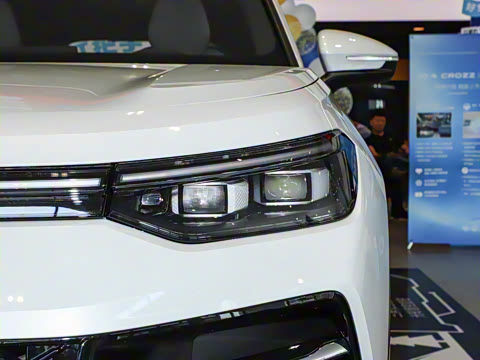 2025�� ̽��L 380TSI ��������