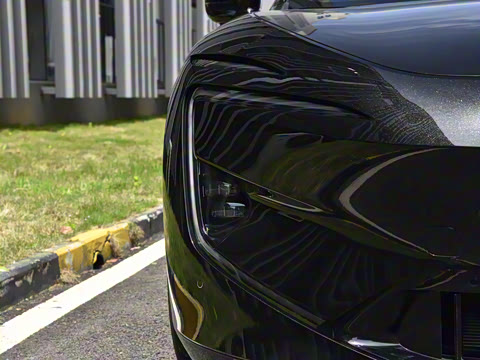 2025�� Ultra���������