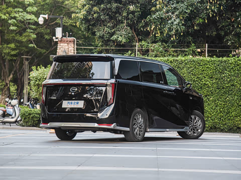 2025�� Ǭ��ϵ�� Ultra ͷ�Ȳ�