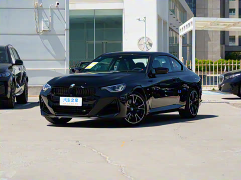 2025�� M240i xDrive