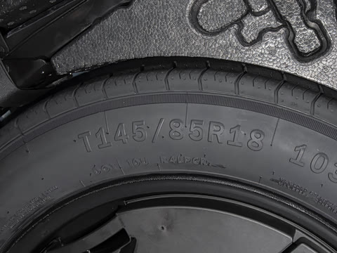 2025�� quattro 45�����ذ� 40TFSI ʱ�ж�����